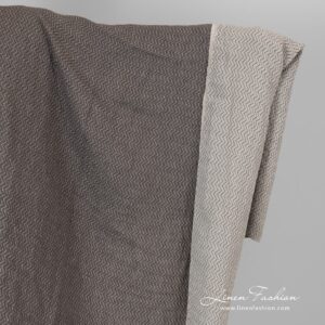 Grått sikksakk linstoff vasket 9 Grey zig zag linen fabric, washed.