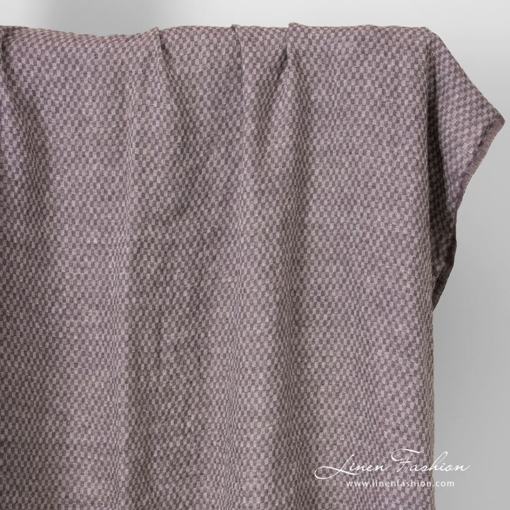 Lin fiolett chess stoff vasket 4 violet linen chess fabric, washed.