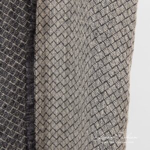 Diamond patterned linen fabric.