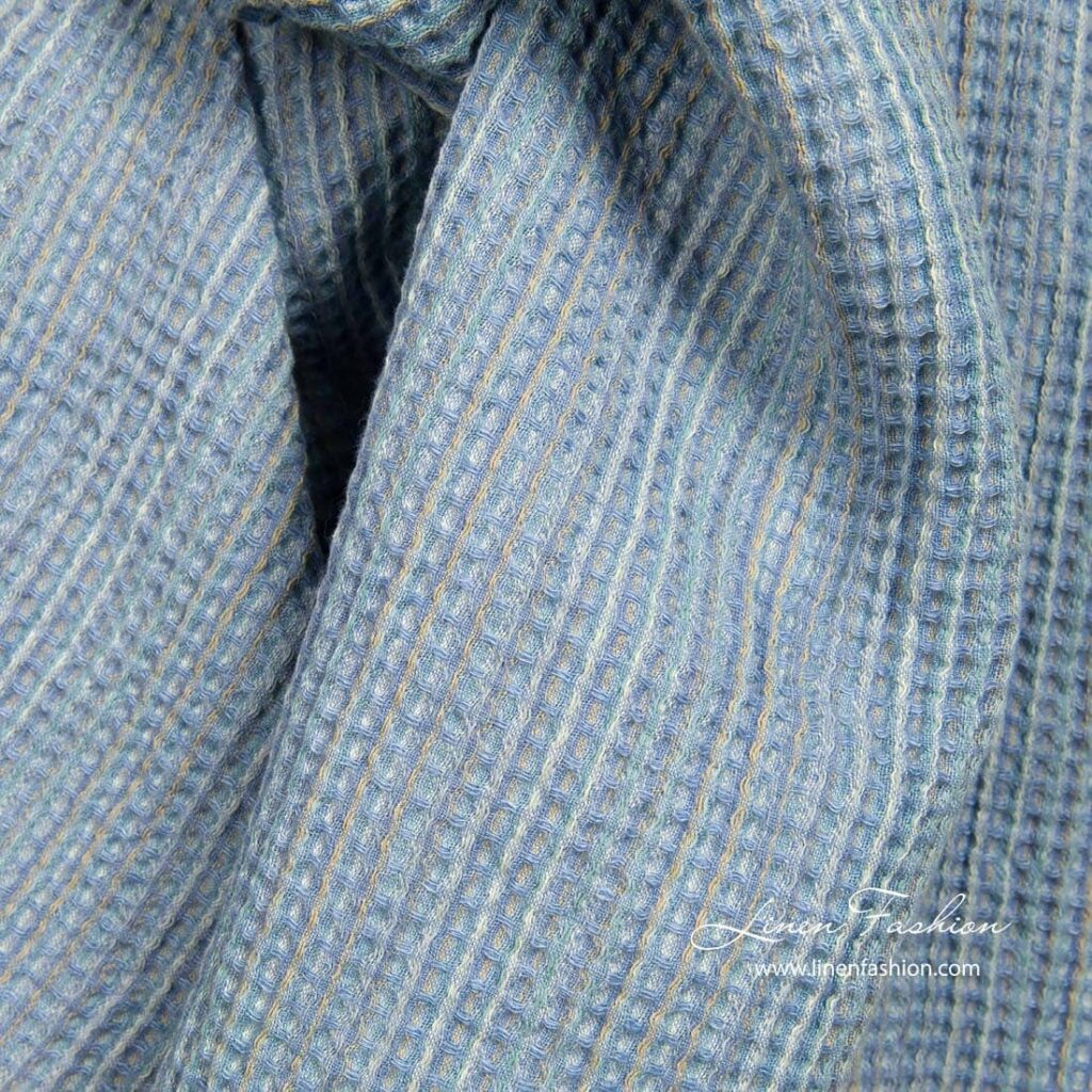 Vasket blått lin-bomull vaffelvevd stoff 3 Blue waffle linen blend fabric for bath and sauna items