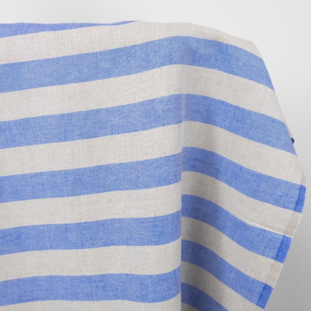 Lin-bomullsstoff i beige og blå striper 2 linen cotton blue beige stripes, horizontal.