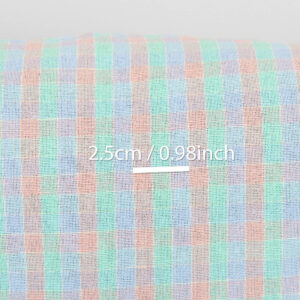 Lin-bomullsstoff med lyse pastellruter, vasket 12 Lin-bomullsstoff med lyse pastellruter, vasket