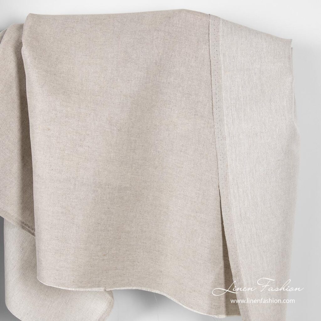 Satin weave pattern fabric