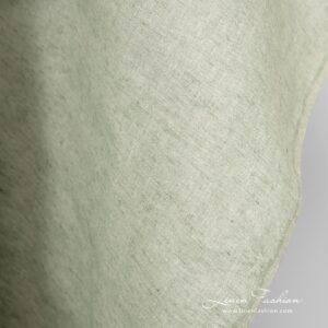 Grønnaktig bredt linstoff 11 Greenish linen wide fabric in plain weave pattern