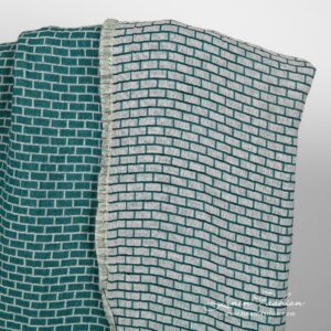 Double-sided linen cotton fabric in brick bond pattern