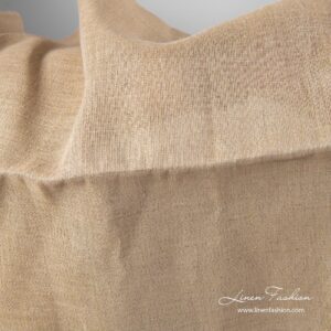 Naturlig grått skinnende linstoff 8 Grey linen fabric with gold lurex