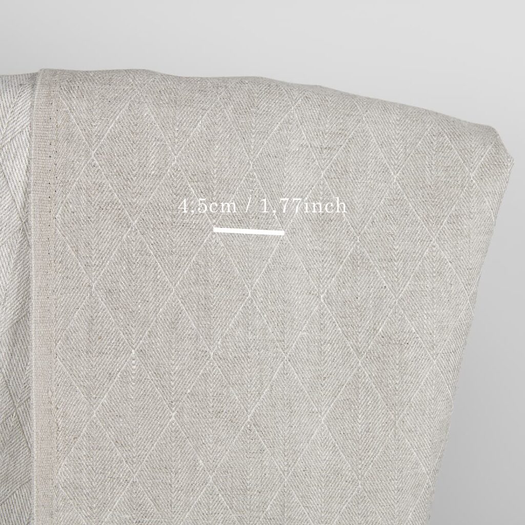 Beige dobbeltsidig linstoff i diamantmønster 3 Beige double-sided linen fabric in a diamond pattern with measurements