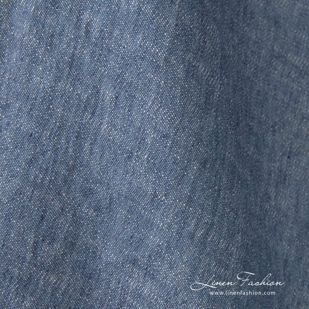 Blåhvit lin-bomullsstoff vasket 5 Bluish white linen cotton fabric, fine delicate design, washed
