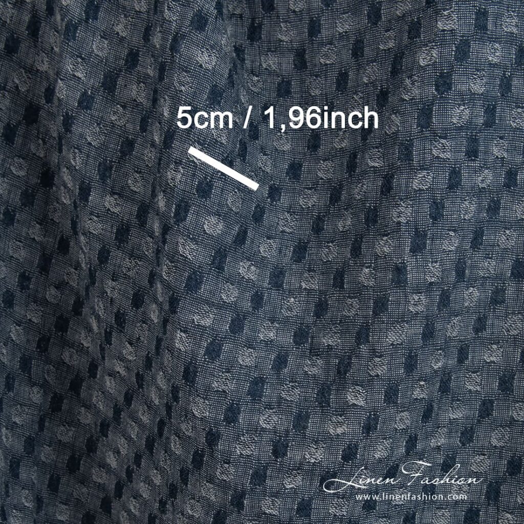 Blåsvart lin-ullstoff vasket 4 Linen wool fabric woven from bluish black and white yarns