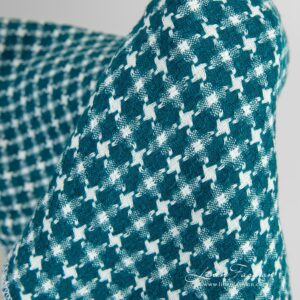 Vasket linstoff i turkis hundetannsmønster 12 Linen fabric in houndstooth