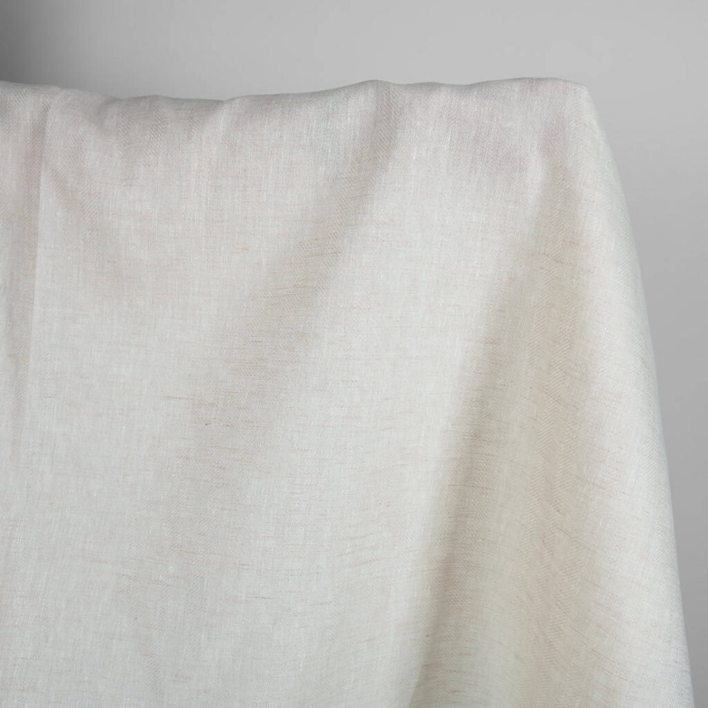 Lin ull stoff hvit beige fiskebein 2 Linen wool fabric white beige herringbone product photo