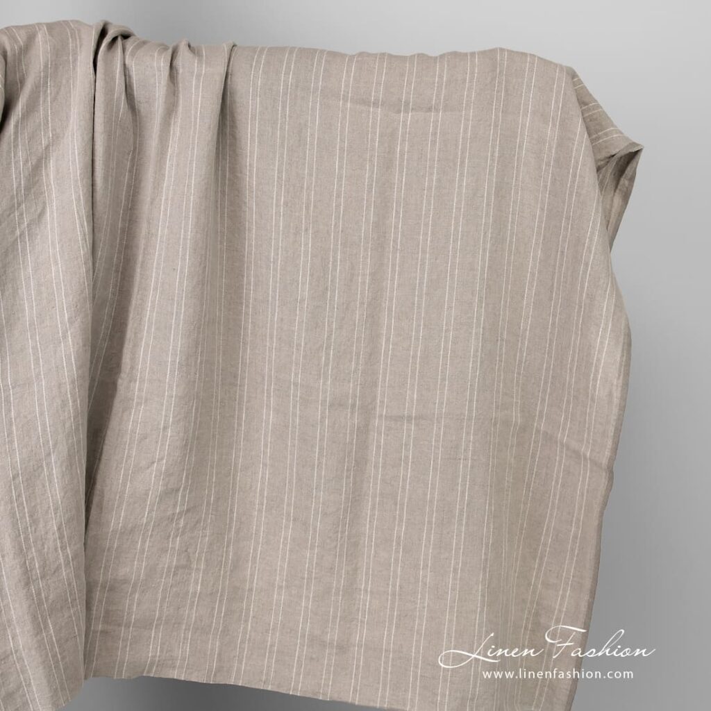 Naturlig linstoff i striper, vasket 1 Natural color linen fabric in stripes