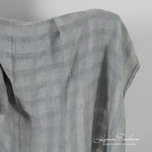 Gjennomsiktig linstoff i grå ruter vasket 11 Transparent linen fabric in grey checks