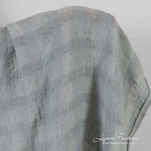 Gjennomsiktig linstoff i grå ruter vasket 12 Transparent linen fabric in grey checks, specially washed