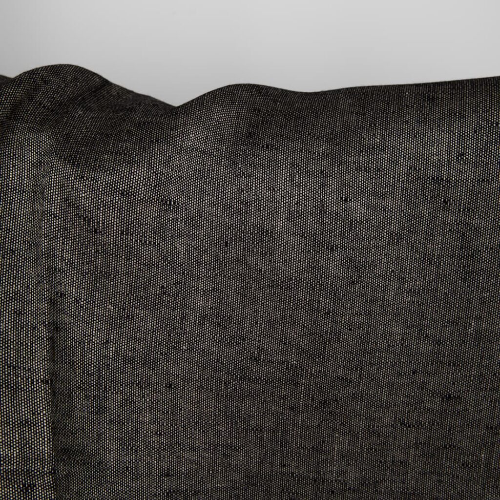Linstoff i naturfarget og sort mønster 3 Linen fabric in natural and black pattern, 100% linen