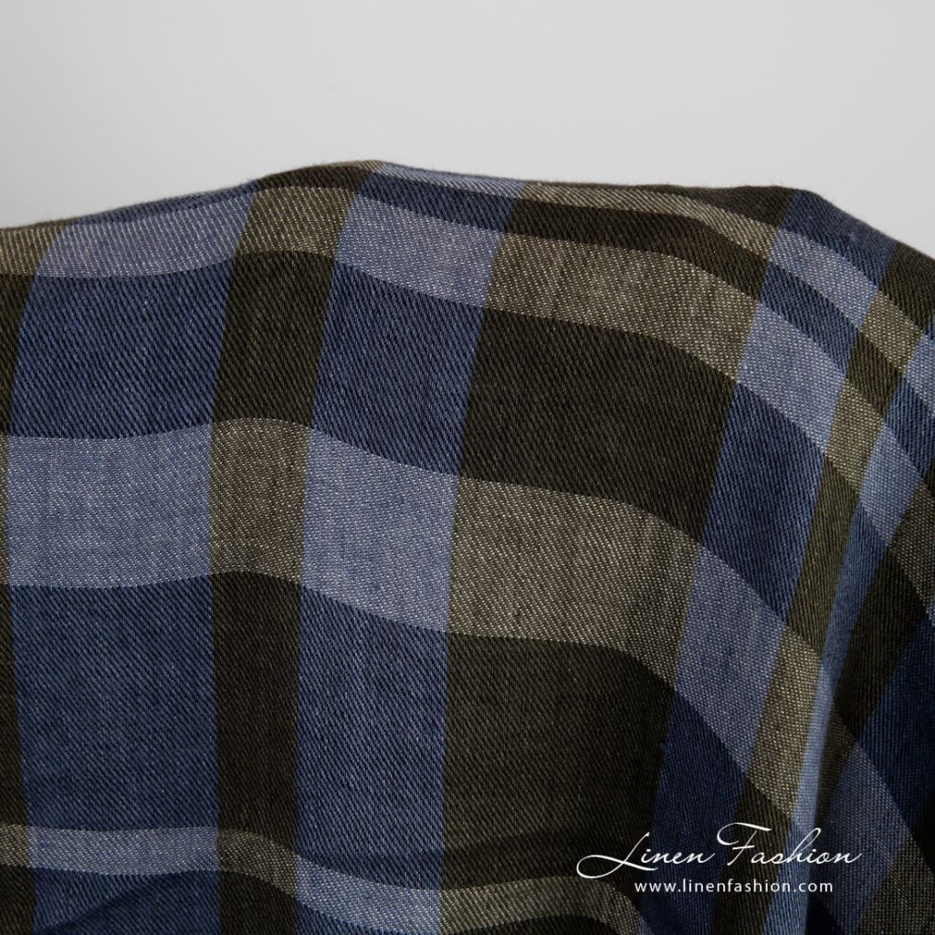 Linstoff i blå og grønne ruter vasket 3 Linen fabric in blue and green checks, specially washed to increase softness