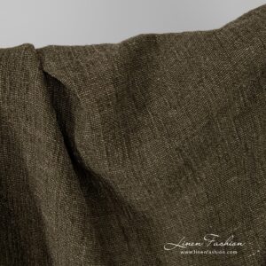 Linstoff i mosegrønn, vasket 11 Moss green dyed linen fabric.