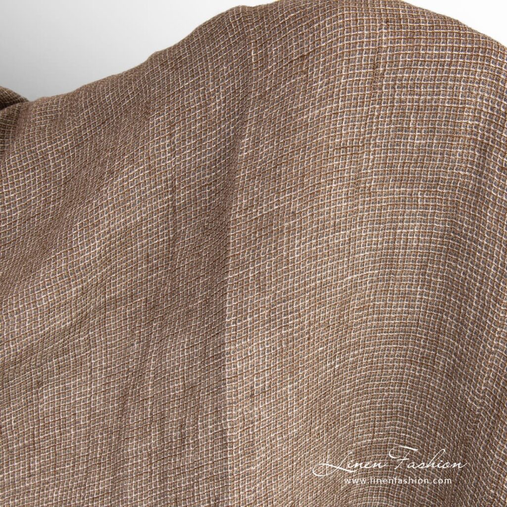 Brunt linstoff i vaffelmønster vasket 2 Brown linen fabric, specially washed to increase softness