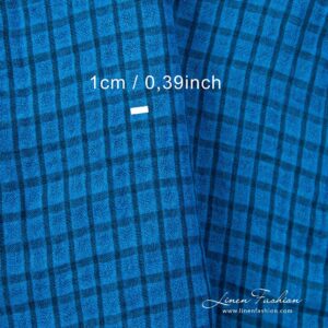 Linstoff i klare blå ruter vasket 12 Checked linen fabric woven from brilliant blue and dark turquoise yarns