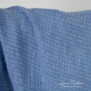 Vasket blått rutete linstoff i åpen vev 12 Blue openweave linen fabric in tiny transparent checks, washed fabric