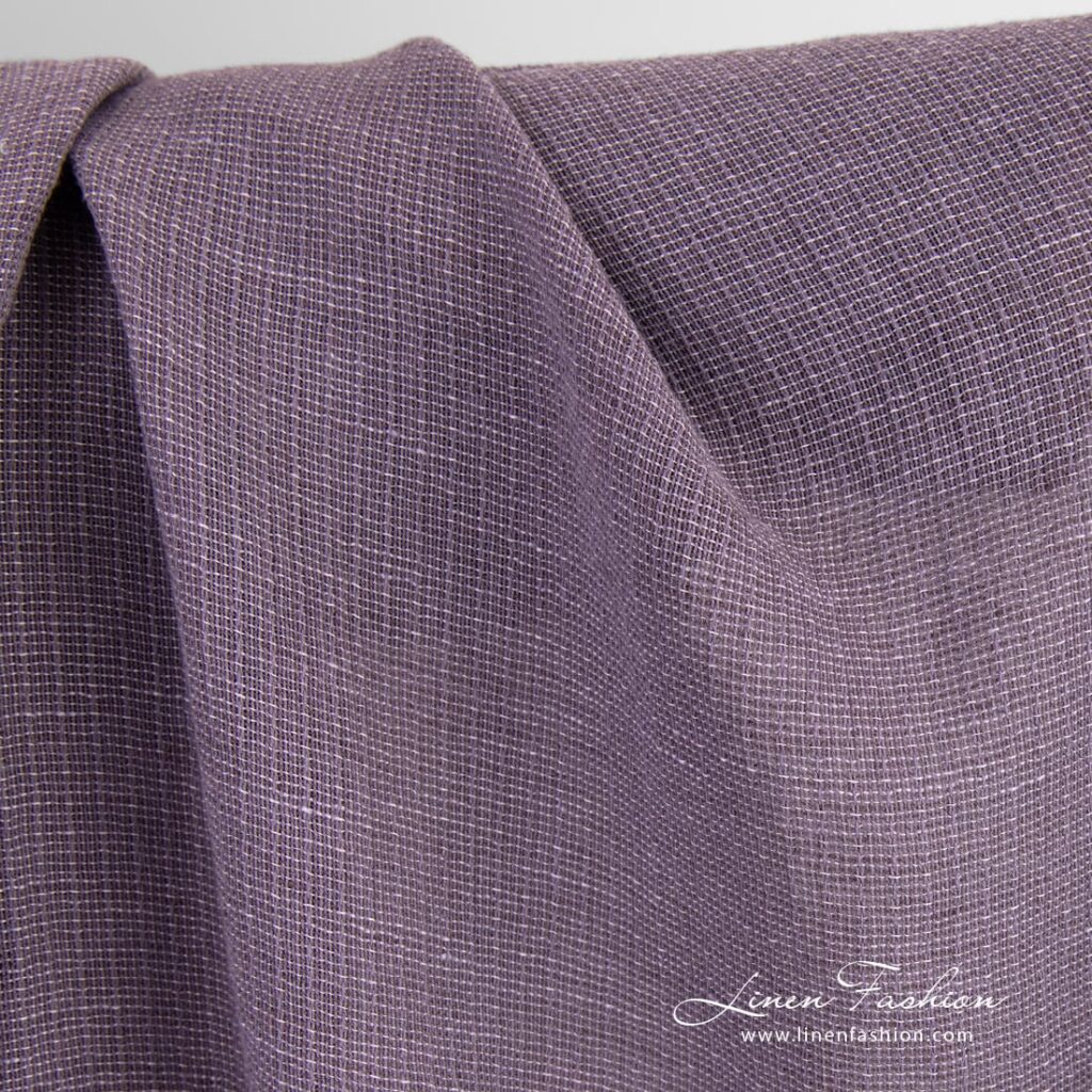 Gjennomsiktig fiolett lin-bomullsstoff vasket 2 Transparent violet linen cotton fabric in stripes