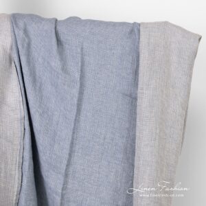 Vasket blågrått rutete linstoff 9 Bluish linen fabric
