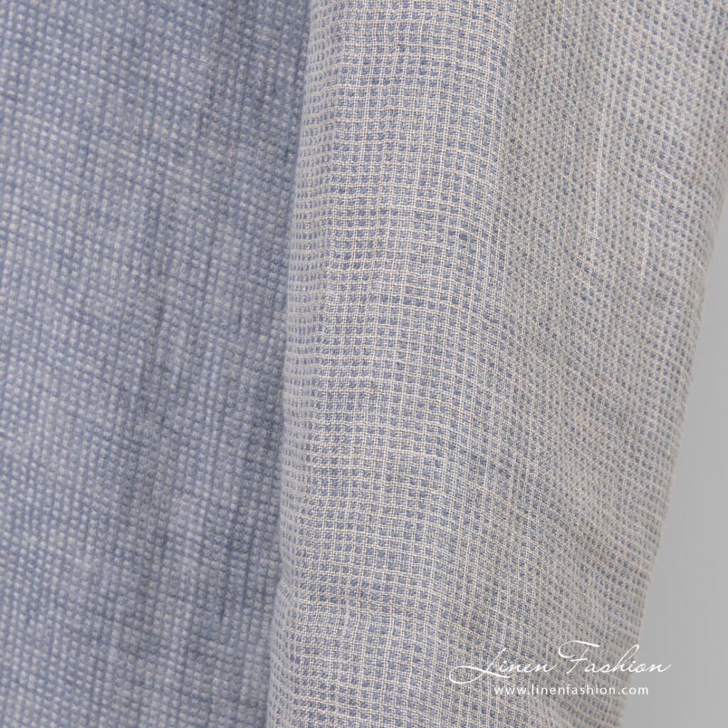 Vasket blågrått rutete linstoff 3 Bluish linen fabric, double-sided