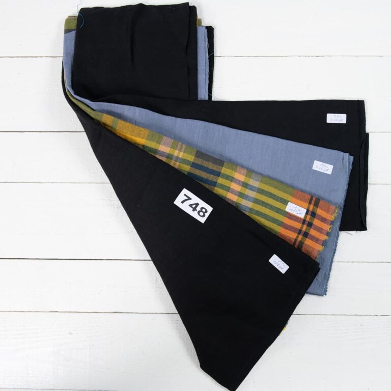 Linen Fabric Cuts, Set No. 748