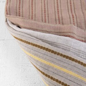 Linstoffstykker, sett nr. 764 12 Linen Fabric Cuts, Set No. 764