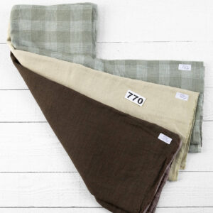 Linstoffstykker, sett nr. 770 11 Linen Fabric Cuts, Set No. 770