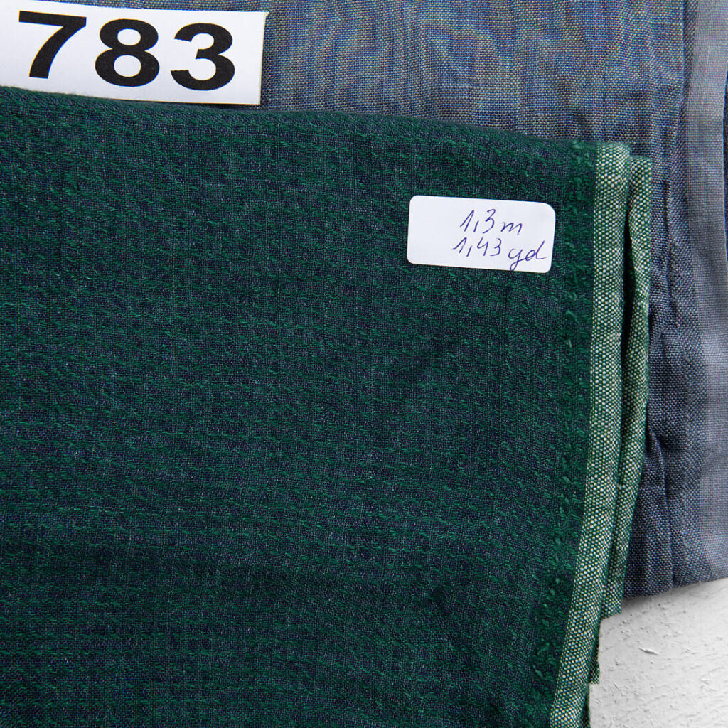 Linstoffstykker, sett nr. 783 3 Linen Fabric Cuts, Set No. 783