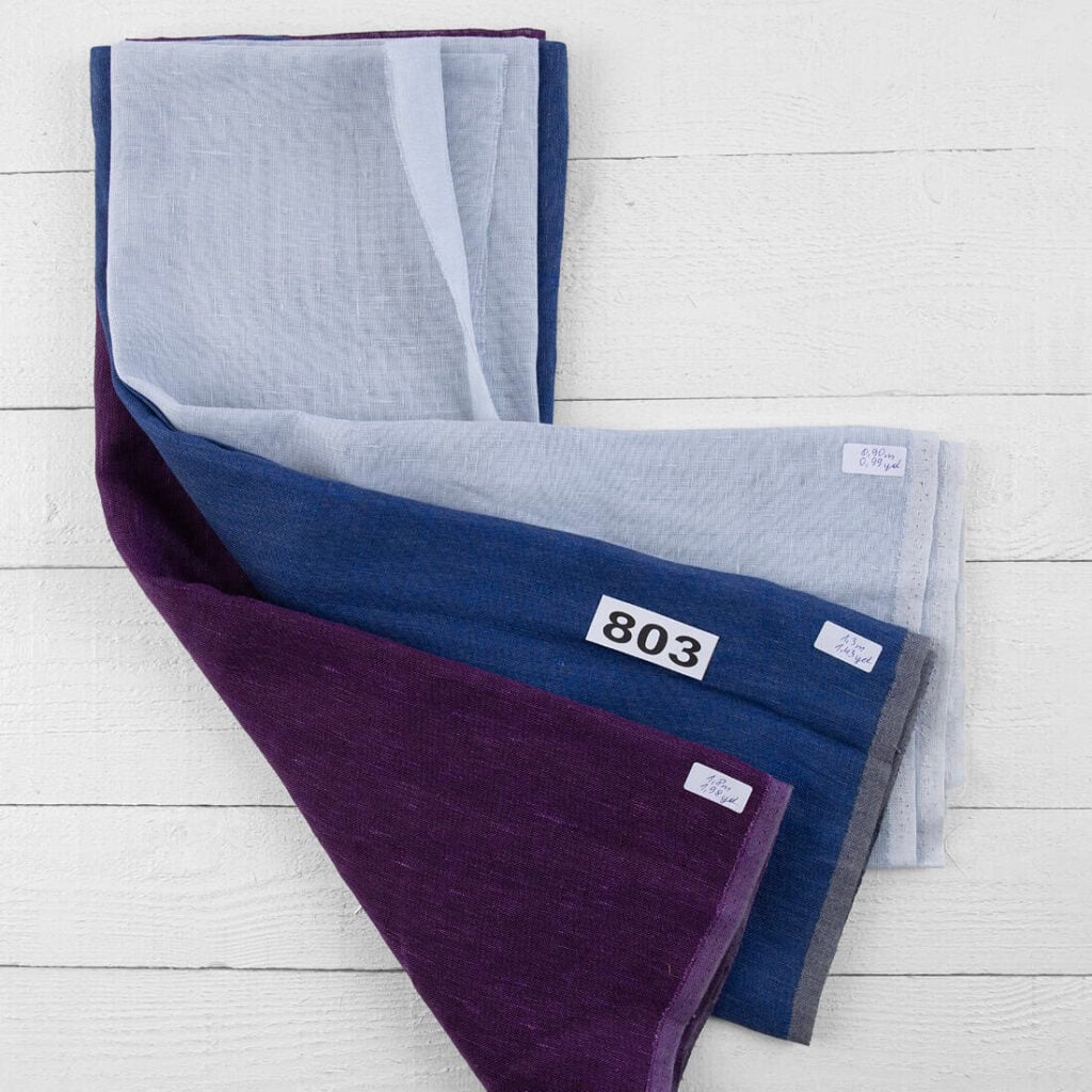 Linstoffstykker, sett nr. 803 1 Linen Fabric Cuts, Set No. 803