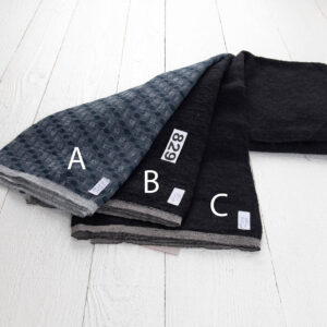 Lin-ull stoffstykker, sett nr. 829 15 Linen-Wool Fabric Cuts, Set No. 829