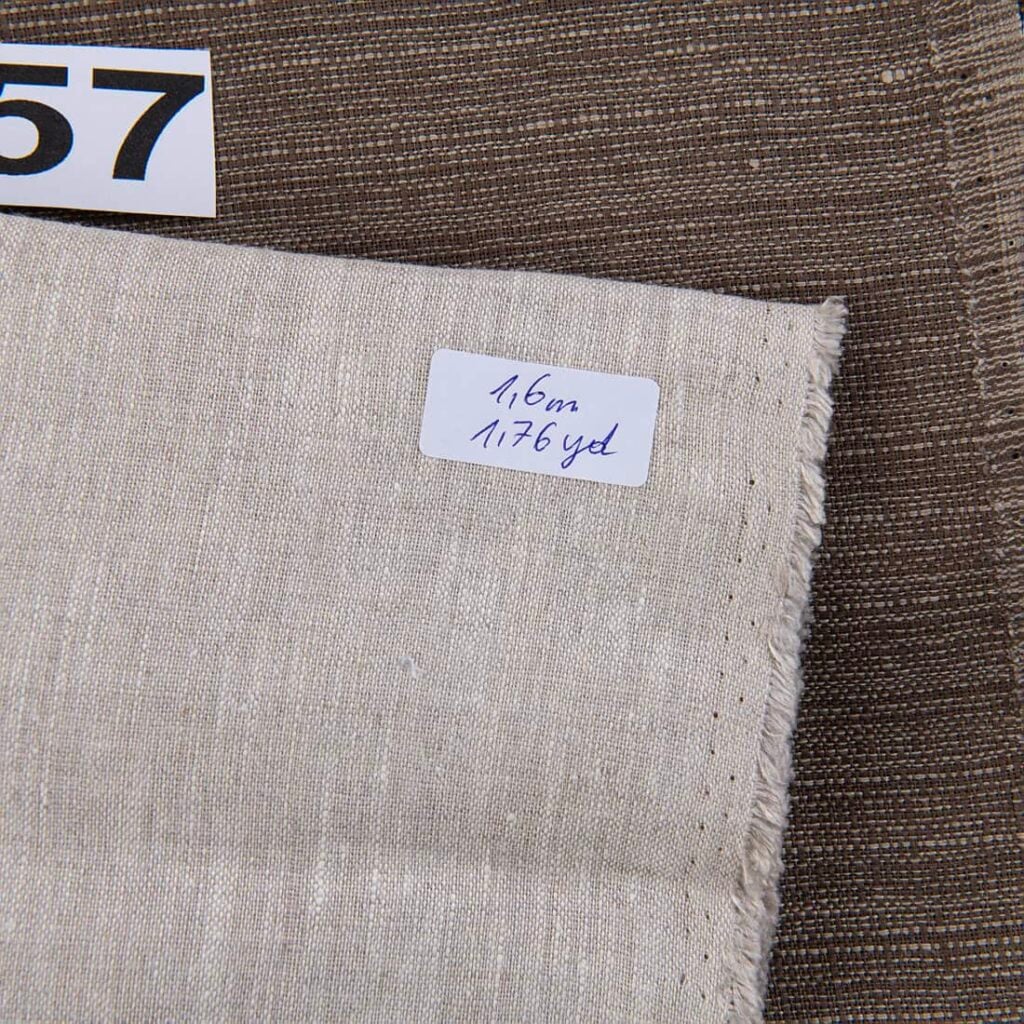 Linstoffstykker, sett nr. 857 3 Linen Fabric Cuts, Set No. 857