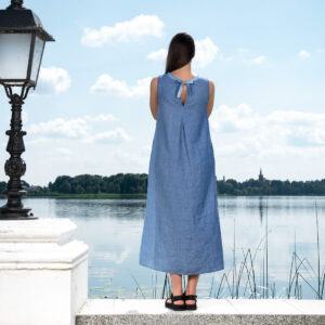 Blue linen dress with a bow on the back side