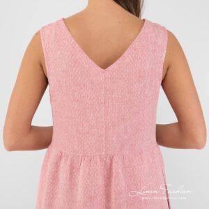Rosy coloured linen dress.