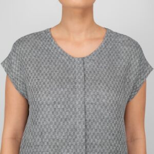 linen grey blouse in checks round neck
