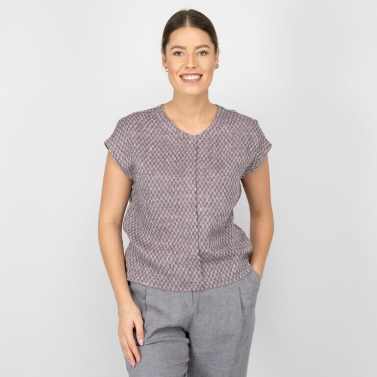 linen violet blouse in checks, front part