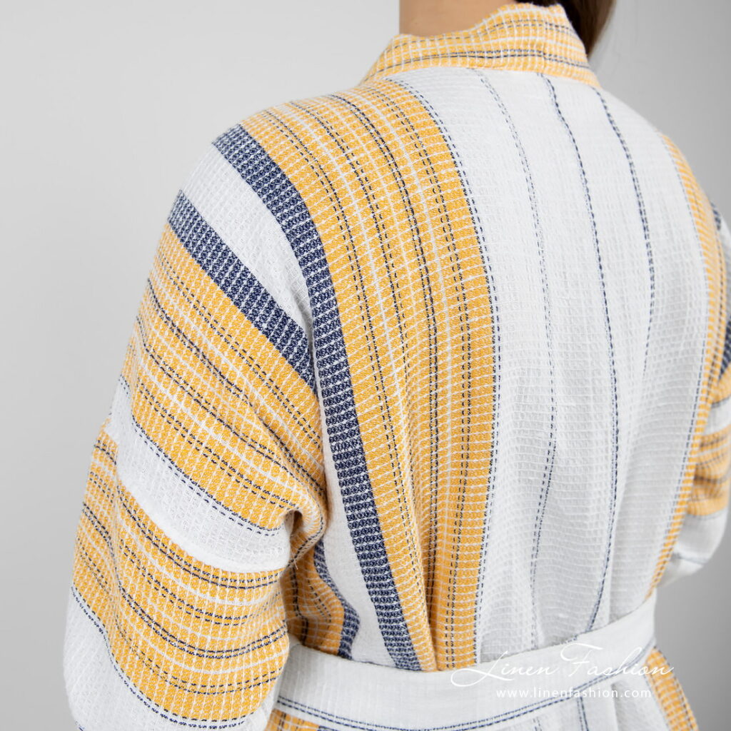 KORA Badekåpe hvitstripet 5 striped bathrobe linen cotton waffle design.