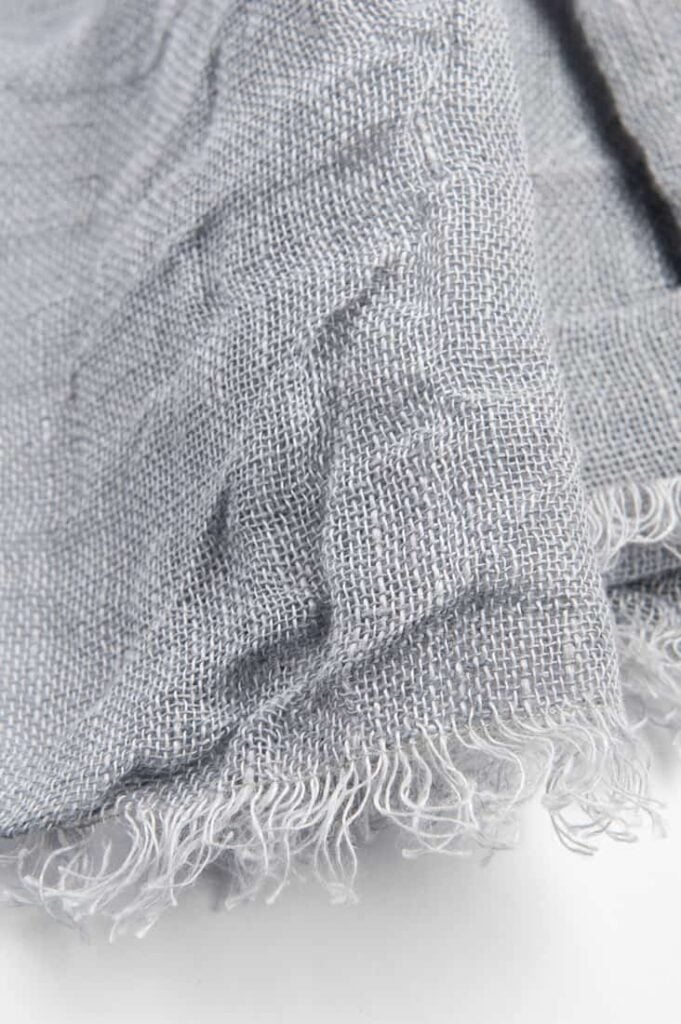 FINO Sjal grå 2 FINO Sjal grå - Bilde 2