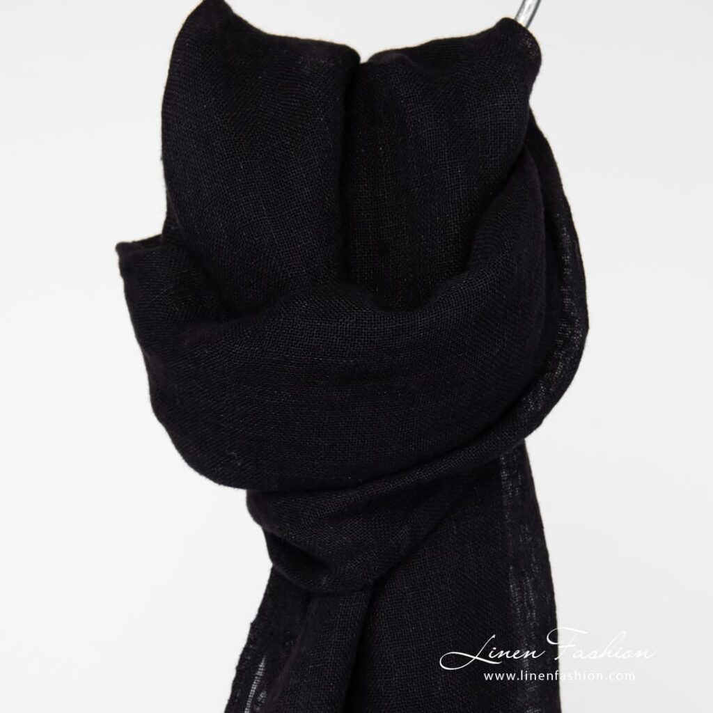 HALE Sjal svart 1 Black onyx linen scarf