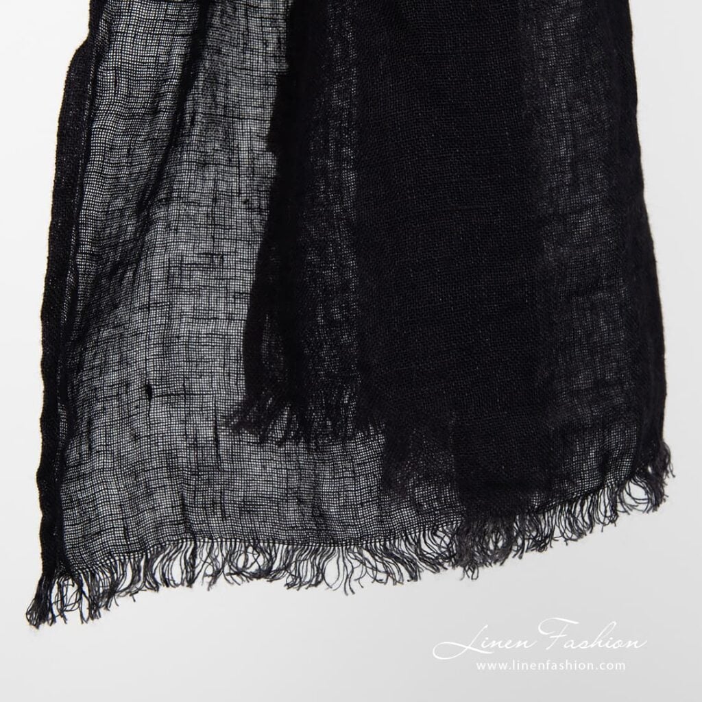 HALE Sjal svart 3 Black onyx linen scarf fringes