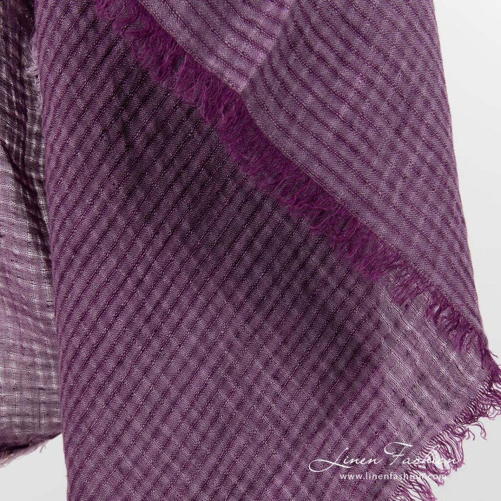 MARE Skjerf fiolett 3 MARE violet linen scarf with fringes