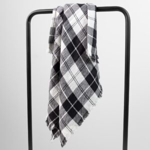 white black linen crarf