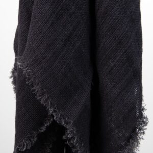 INO Skjerf svart 11 black linen scarf, with fringes