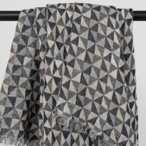 Grey linen scarf, geometric pattern