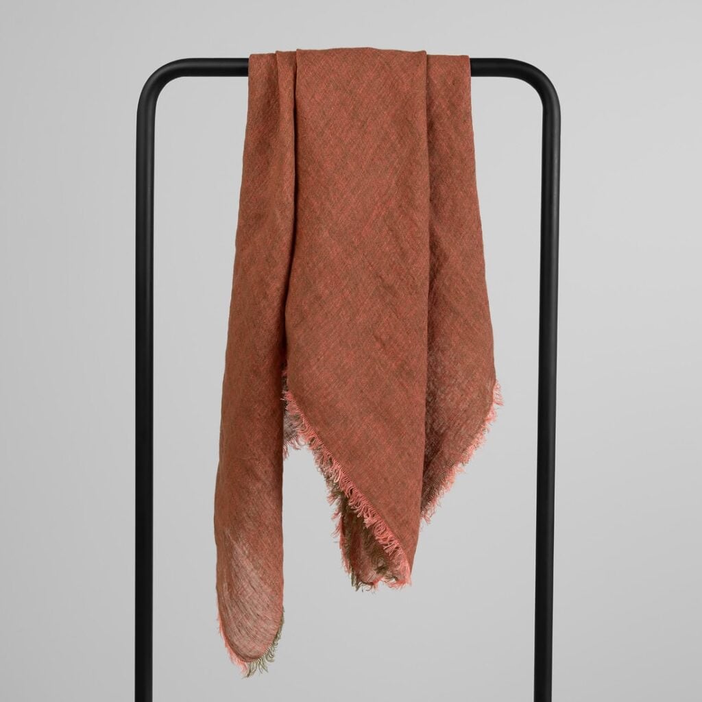 Green red linen scarf