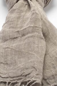 FINO Sjal naturfarget lin med tvinnede frynser