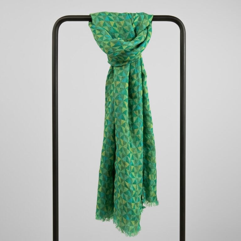 Washed linen green shawl