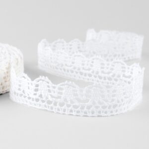 Linen lace bright white No. 90, 2cm width